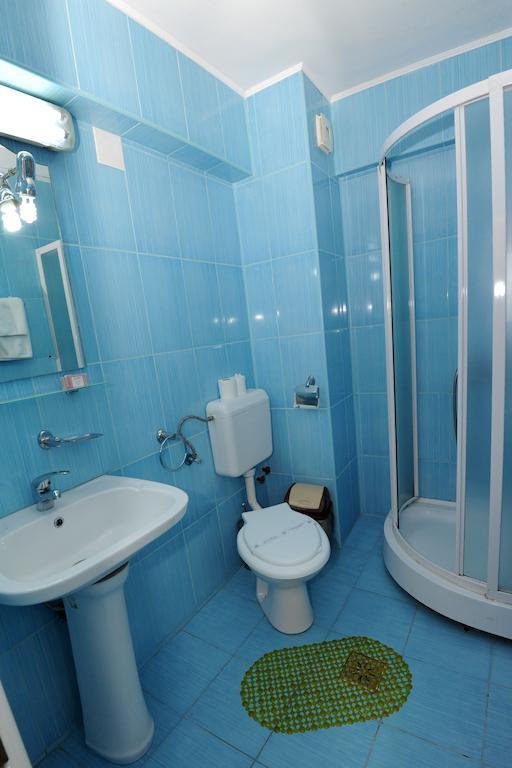 Hotel Gura Diham Buşteni Habitación foto